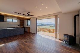 光と風を活かした家造りに惹かれました。